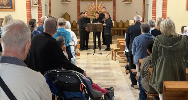 Koncert zespołu Jerycho w kościele w Jasienicy