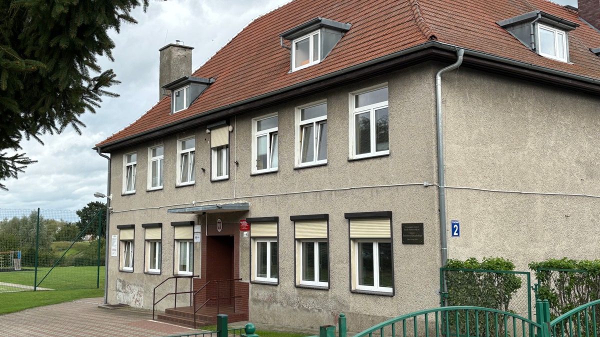 Budynek Szkoły w Mścięcinie