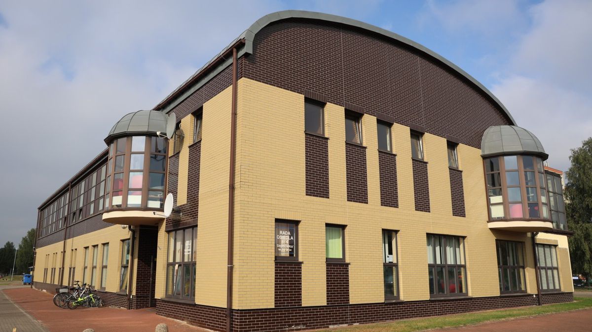 Budynek OSIR przy ul. Piaskowej w Policach