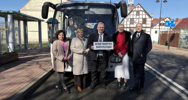 Linia autobusowa Nowe Warpno - Bartoszewo wystartowała
