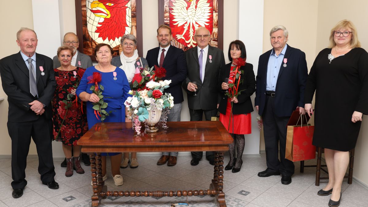 Złote Gody. Burmistrz Polic wręczył Medale za Długoletnie Pożycie Małżeńskie