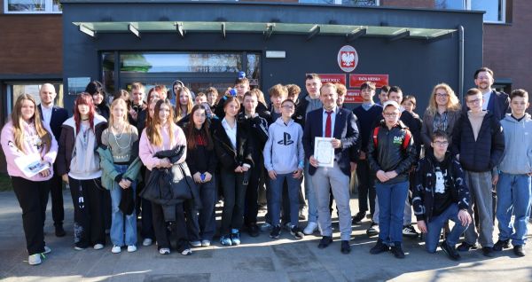 Uczniowie "trójki" i "piątki" z wizytą w magistracie 