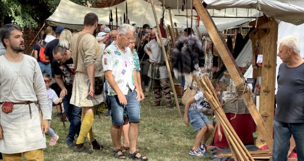 Jarmark Augustiański w historycznej scenerii Jasienicy