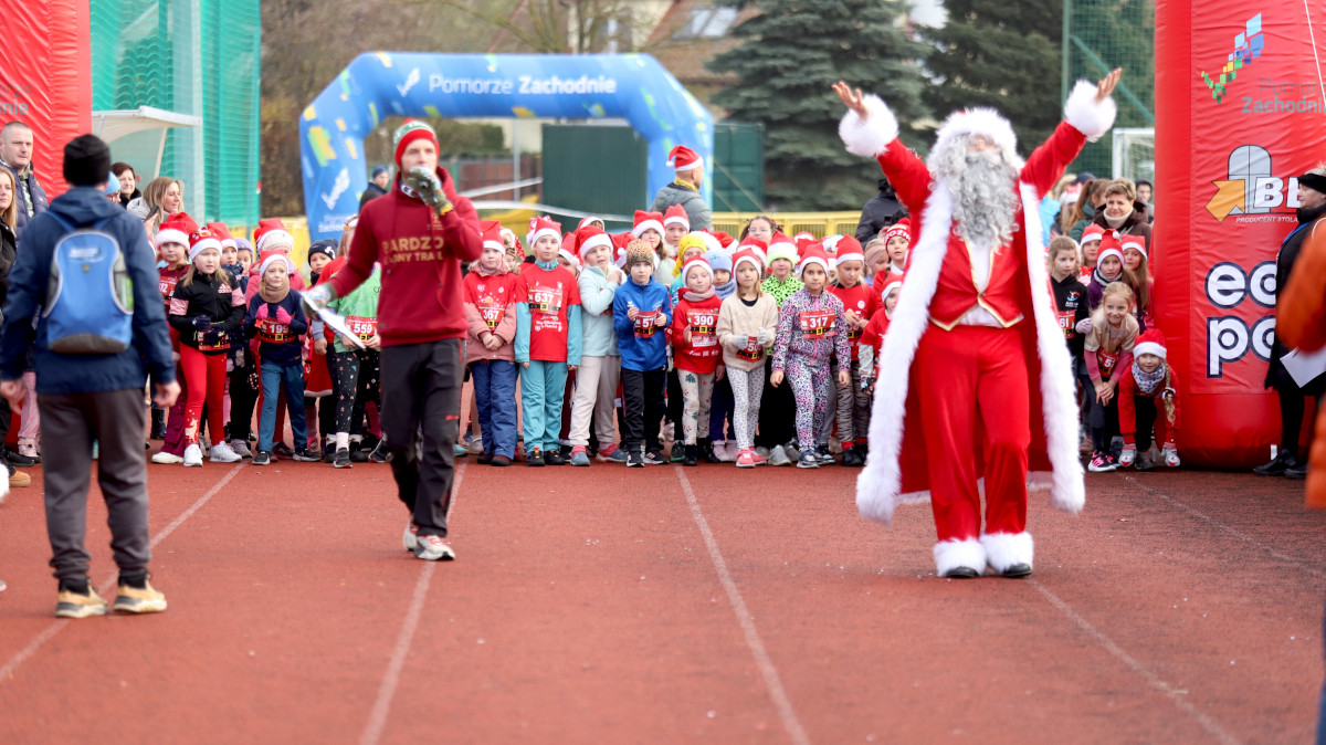 Mikołajkowe bieganie w Policach. Za nami 13. edycja wydarzenia