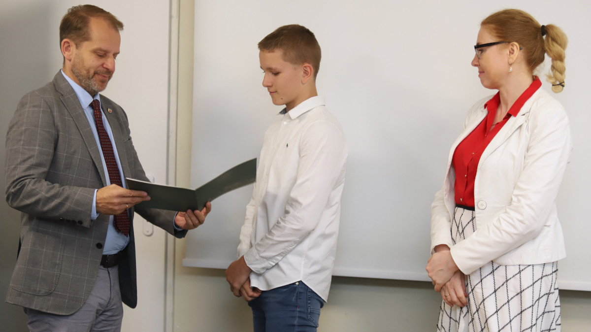 Mistrz Polski w boksie olimpijskim u burmistrza Polic