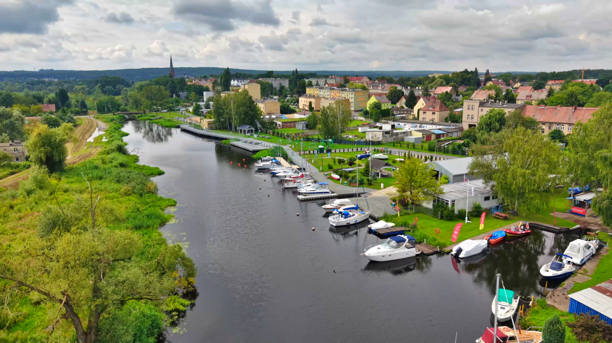Widok na Łarpię i przystań