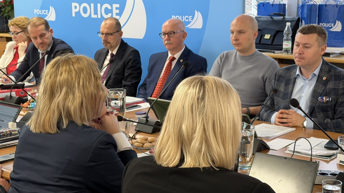 Radni na sesji Rady Miejskiej