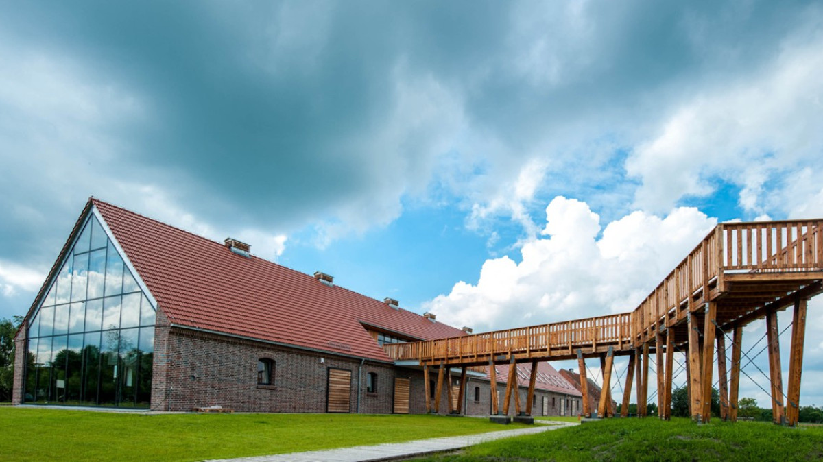 Budynek TOEE w Zalesiu